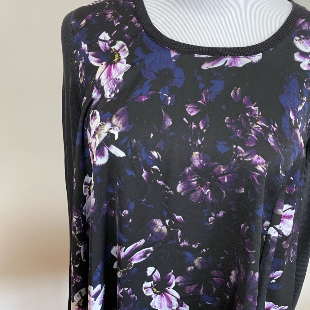 Medium casual yet dressy shirt Simply Vera Wang